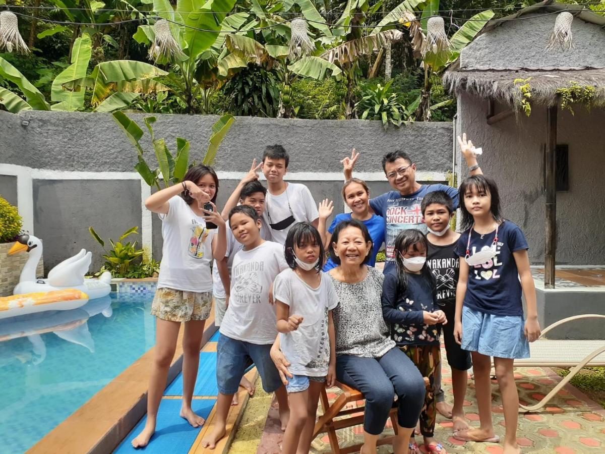 Villa Dhanty Bogor Exteriör bild